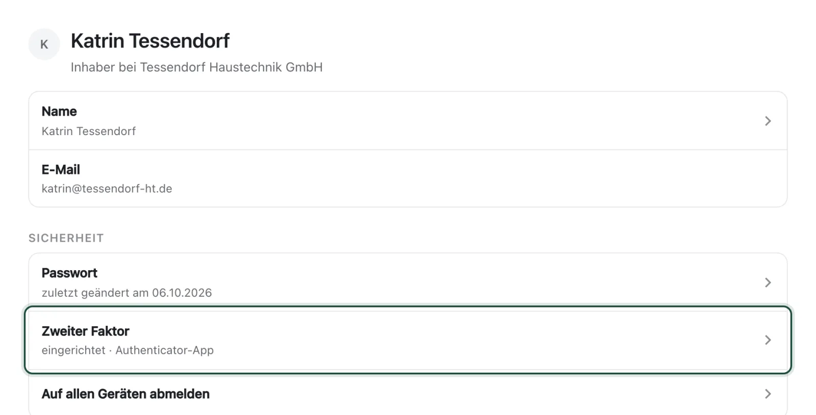 Im Profil unter „Sicherheit“: Passwort, Zweiter Faktor, Auf allen Geräten abmelden